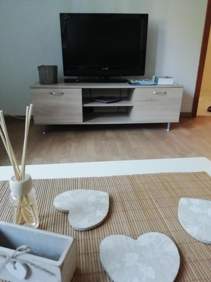 Sarmantni Apartman Malecka Загреб Экстерьер фото