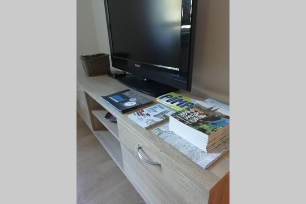 Sarmantni Apartman Malecka Загреб Экстерьер фото